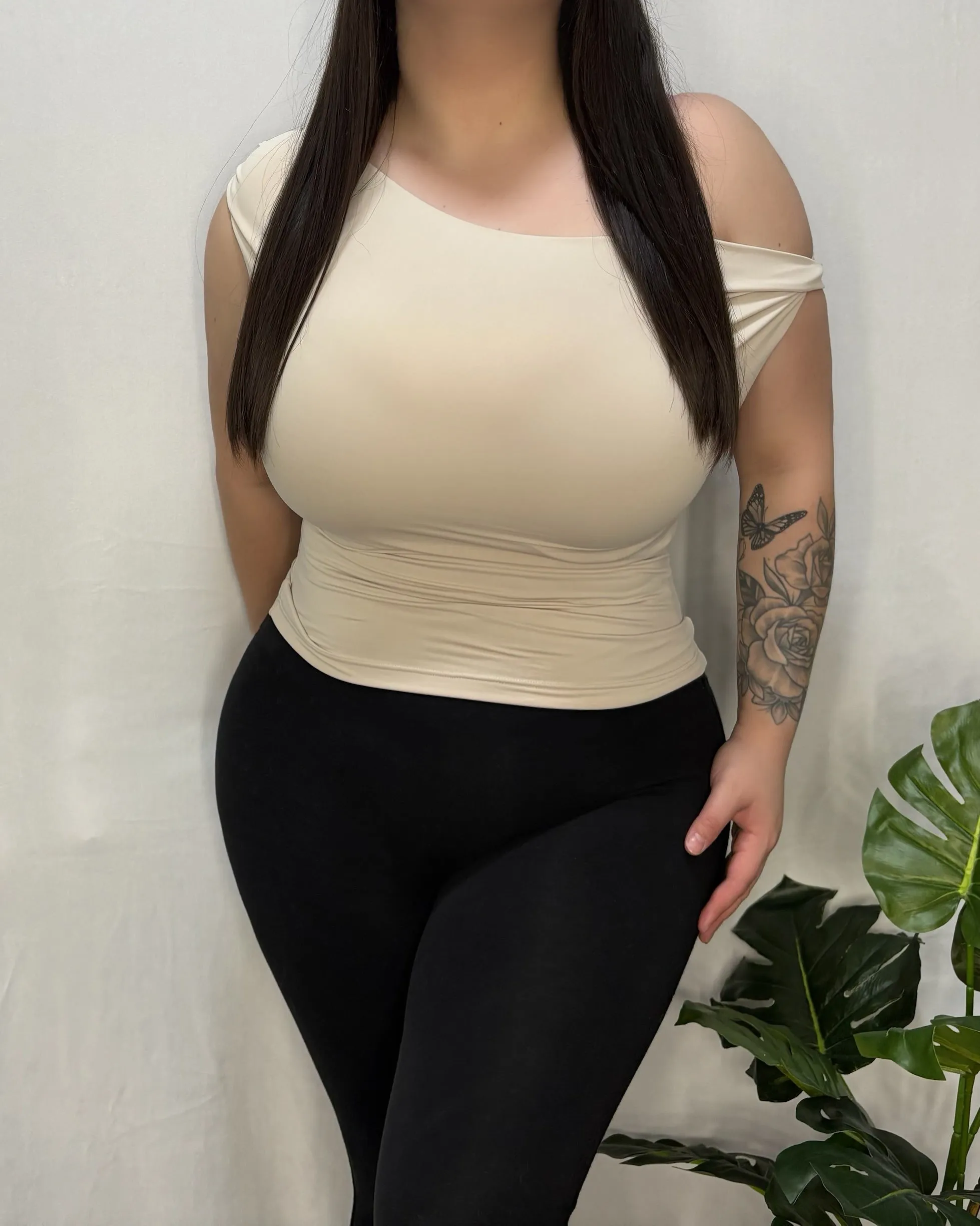 Ana Off Shoulder Top (Oatmeal)