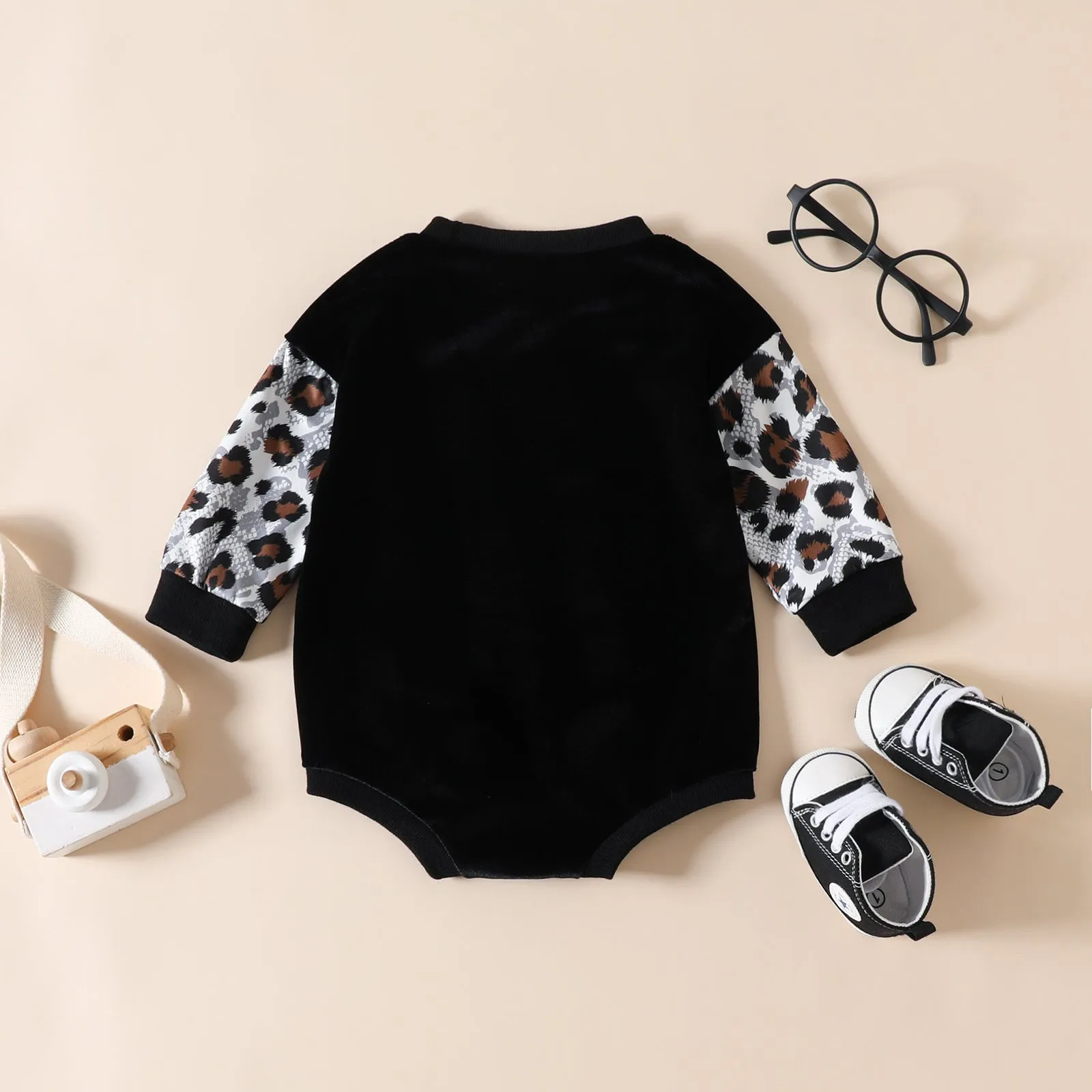 Autumn and Winter New Baby and Toddler Leopard Long Sleeve Letter Printing Triangle Wrapped Fart Bodysuit