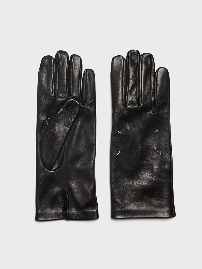 Four Stitches Gloves in Black