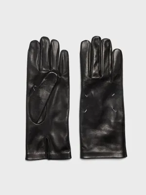 Four Stitches Gloves in Black