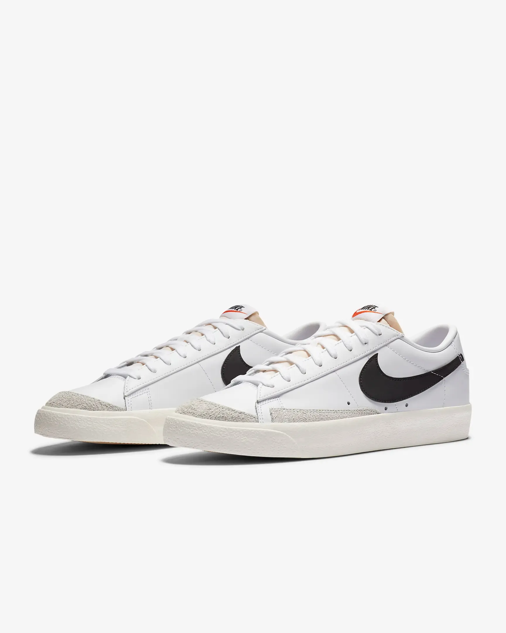 Vintage Nike Mens Blazer Low 77 Shoes - Classic White/Sail/Black Sneakers