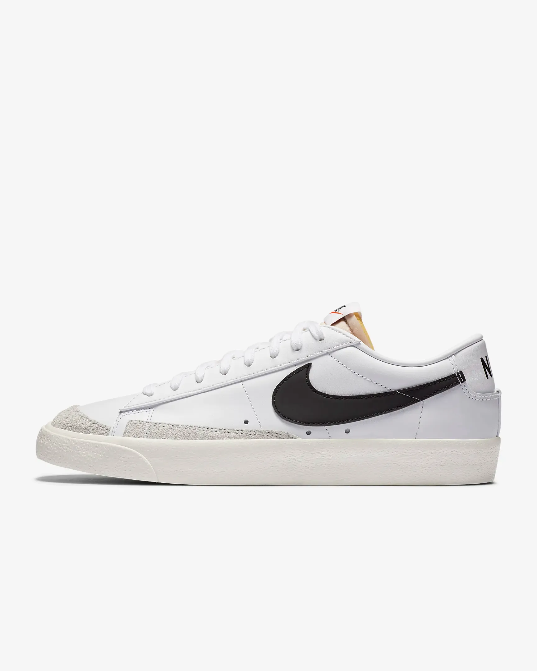 Vintage Nike Mens Blazer Low 77 Shoes - Classic White/Sail/Black Sneakers