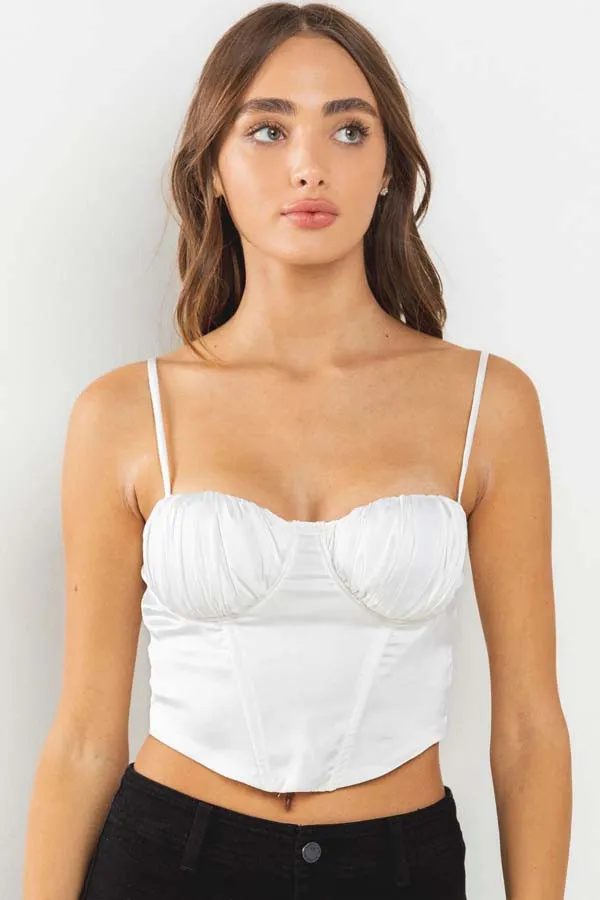 Pretty Little Thing Top in Bright White