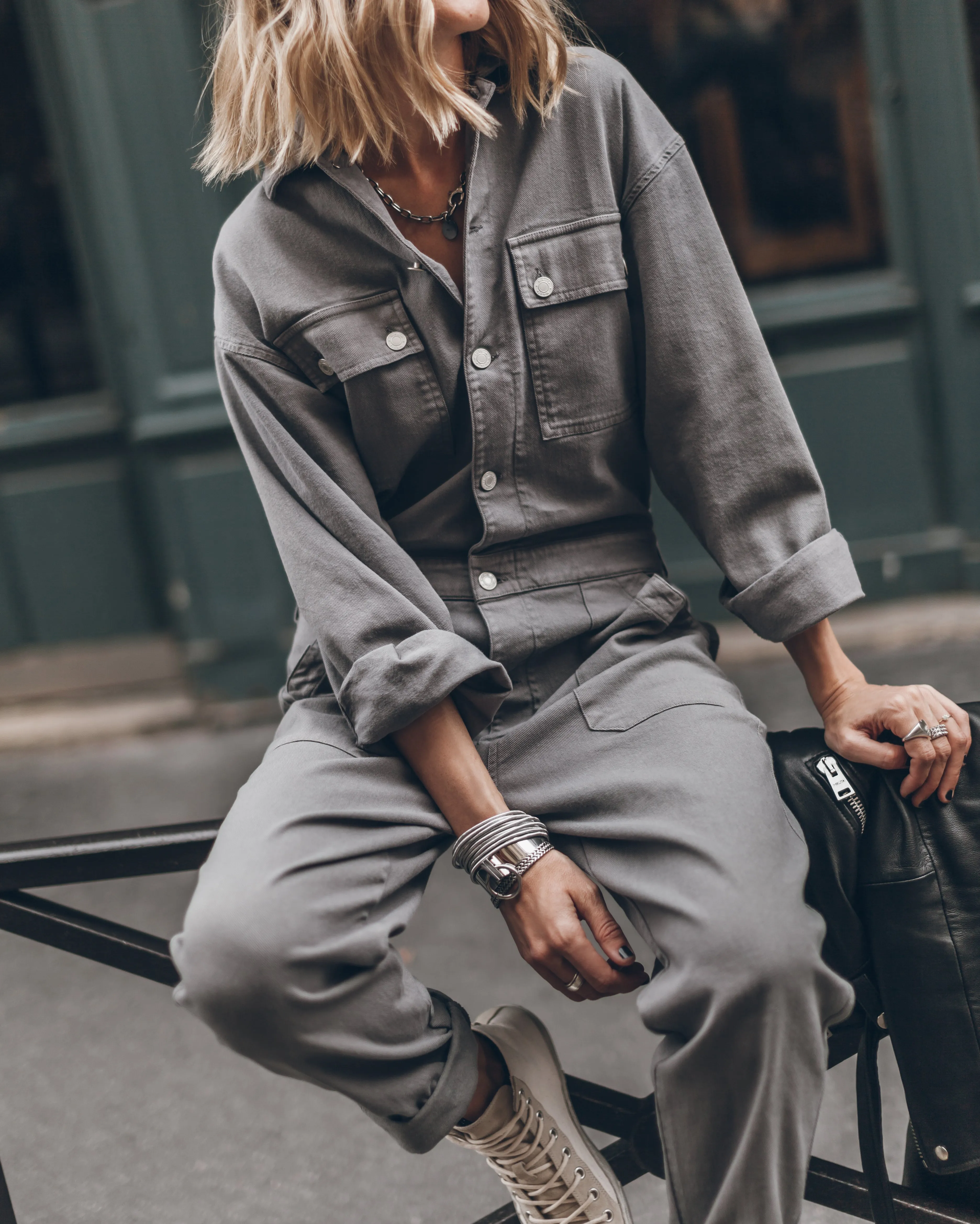 Certainly! Heres an optimized product title with modifiers:  
**Stylish and Versatile Stone-Colored Jumpsuit for Everyday Elegance**