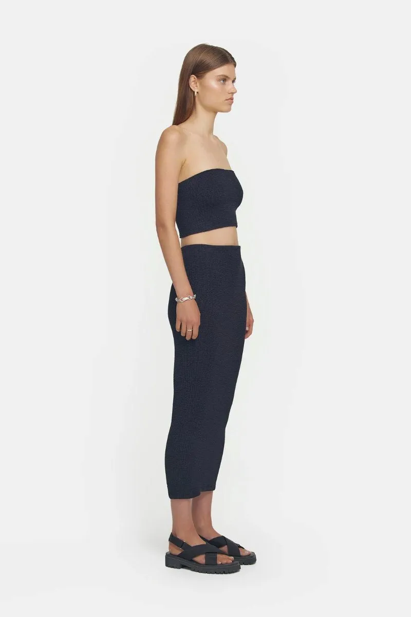 TIMELESS TOP-BLACK